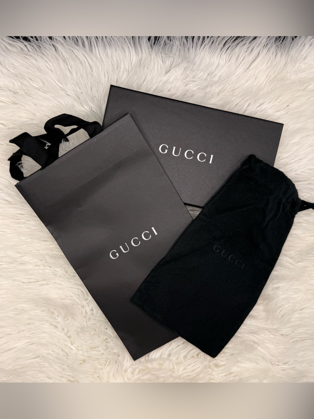 Gucci Box/Lid with Duster & Shopping Bag